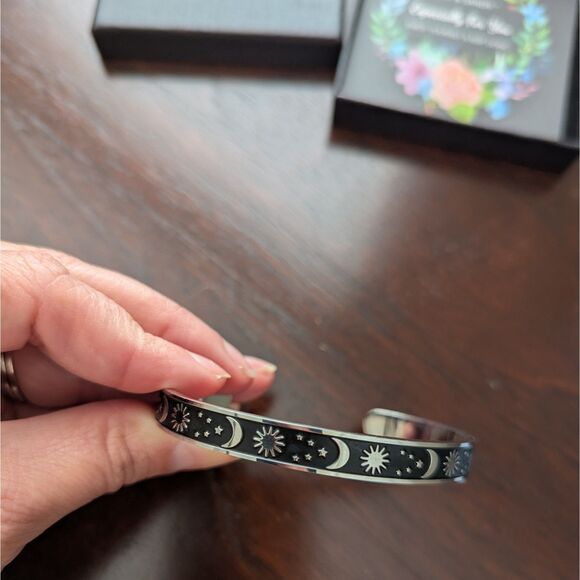 TONY & SANDY Inspirational Cuff Bracelet | Stainless Steel | New in Box - Picture 2 of 7